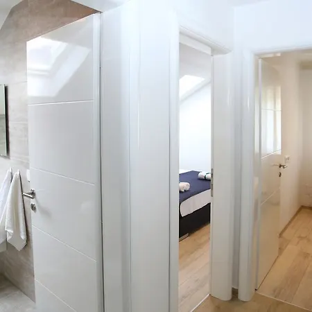 Nikolina Apartament
