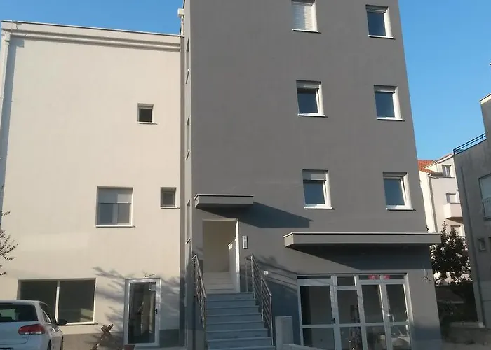 Nikolina *